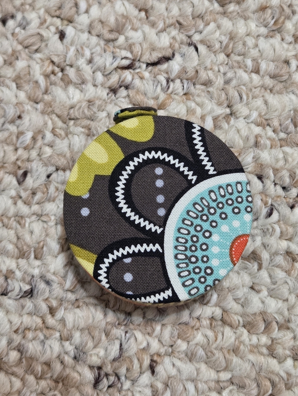 Vera Bradley Small Round Travel Case in Aqua, Gray, Yellow & Orange Dot Pattern - Picture 4 of 6